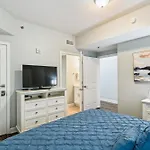 Shores Of Panama 630-1Bdbunks, Sleeps 6, Beach Front! Free Fun! Reserved Parking Space Condo